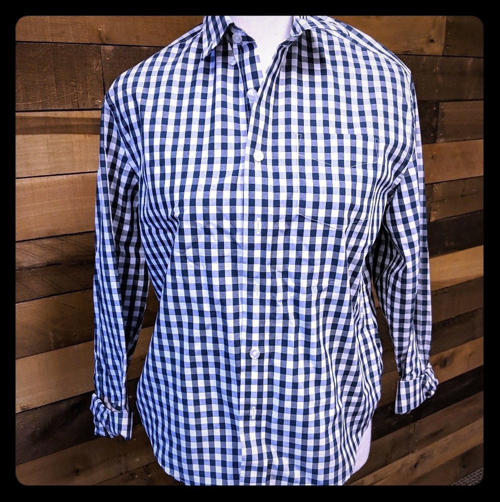 Untuck It Shirt
